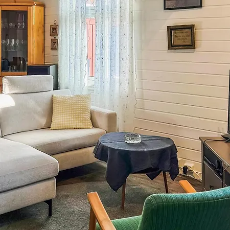 Apartment Beautiful In Lindesnes With Kitchen